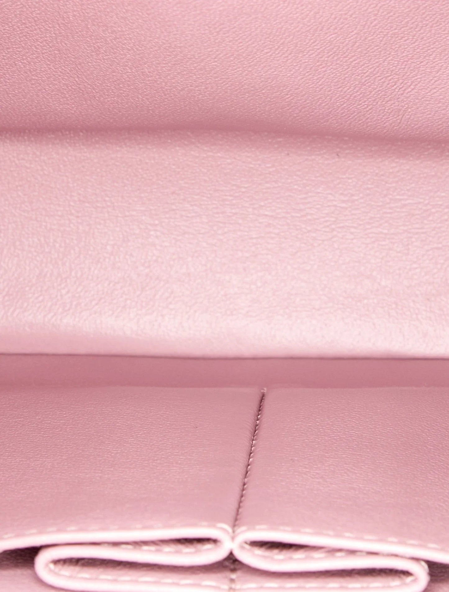 Bolso clásico con doble solapa mediano