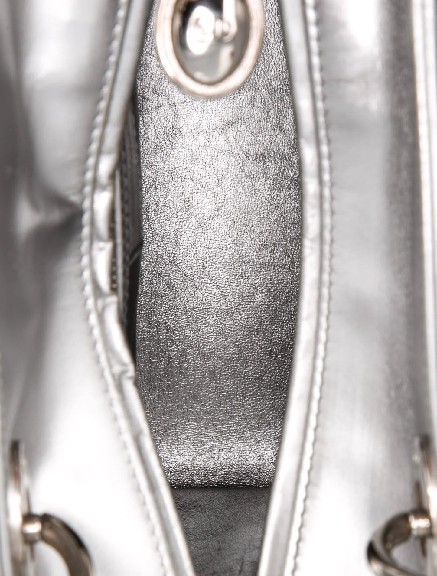 Lady Dior mediano de piel