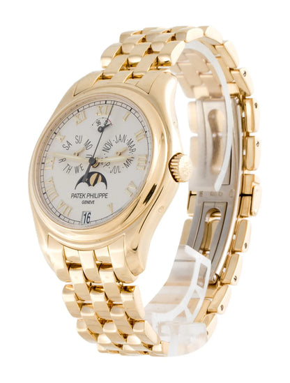 Montre calendrier annuel