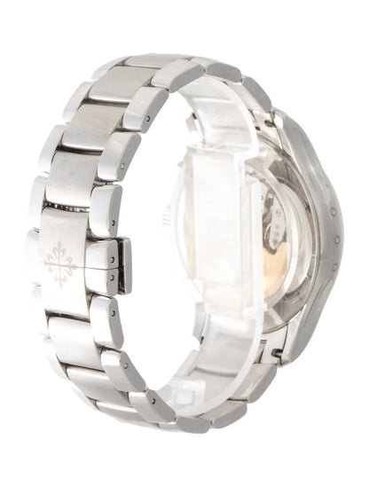 Montre calendrier annuel complications