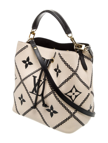 Monogram Giant Néonoé MM