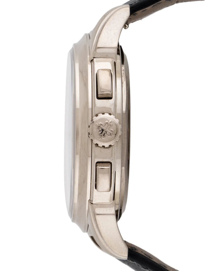 Montre chronographe à calendrier perpétuel