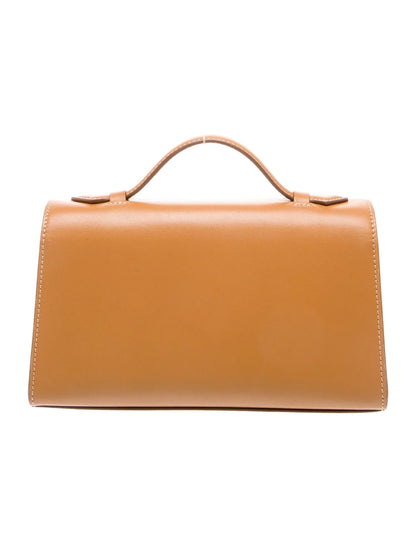 Pochette asimétrica de piel