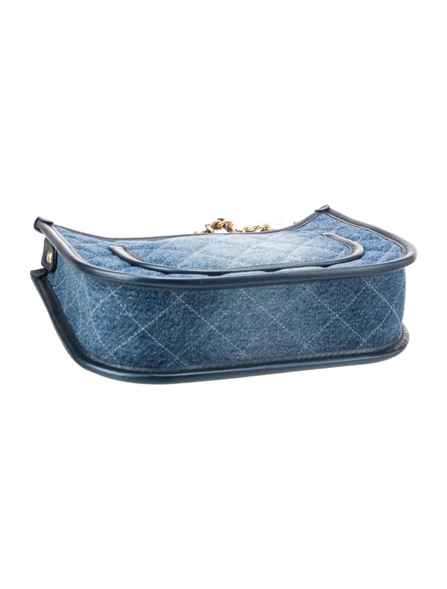 Bolso hobo Chanel de denim acolchado