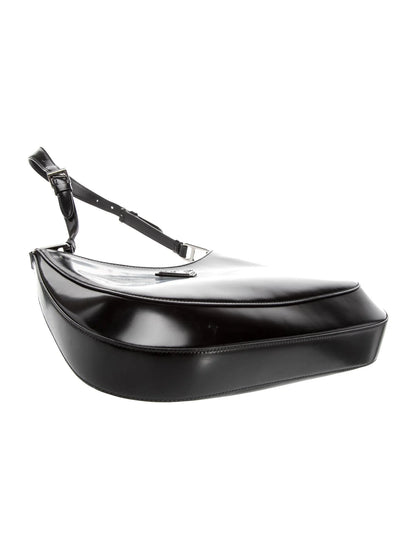 Enameled Metal Triangle Cleo
