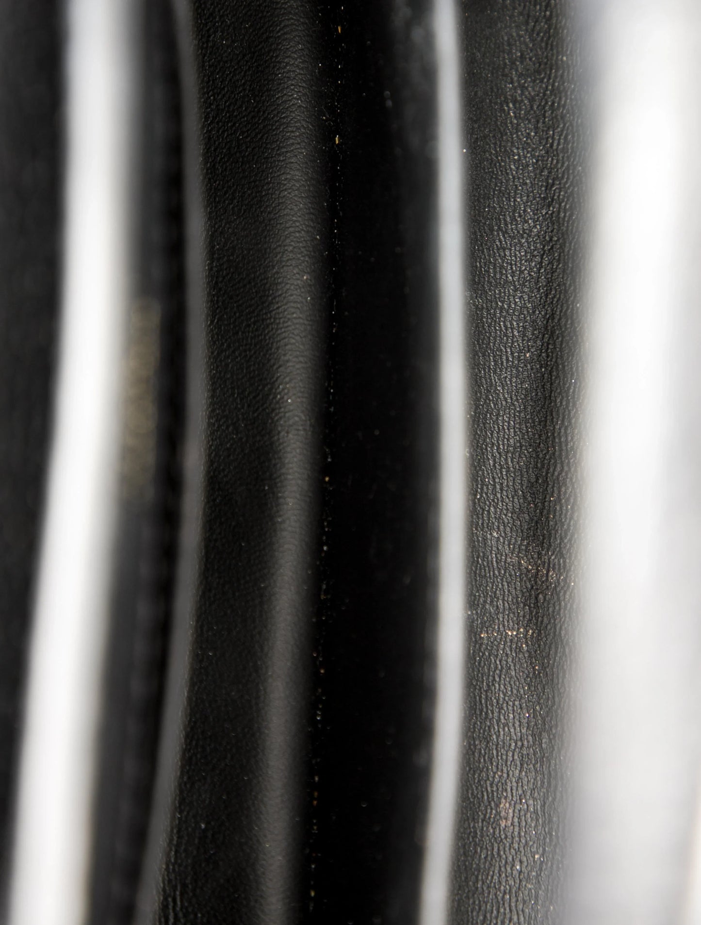 Capucines Mini en cuir Taurillon avec fleur