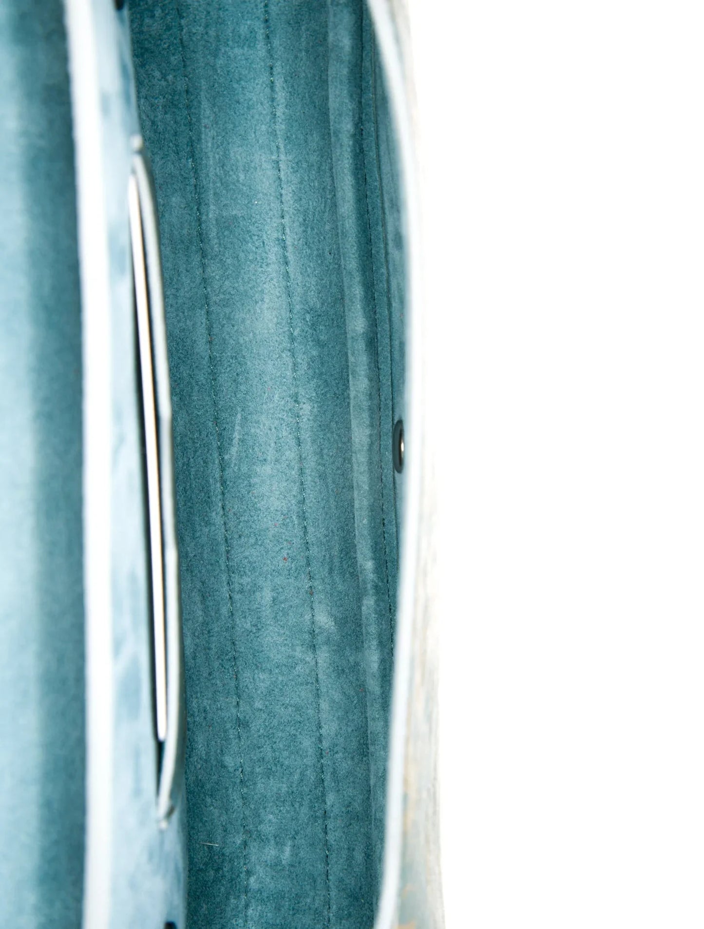 Brocart Bobby Est Ouest 2022